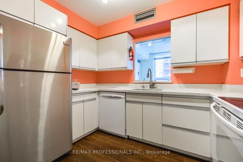 Photo 7 at 207 - 11 Thorncliffe Pk Drive, Thorncliffe Park, Toronto