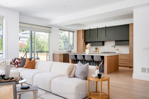 Photo 12 at 34 Edgecroft Road, Queensway, Toronto