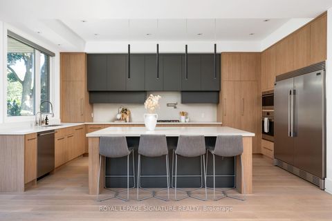 Photo 14 at 34 Edgecroft Road, Queensway, Toronto