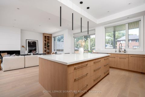 Photo 15 at 34 Edgecroft Road, Queensway, Toronto