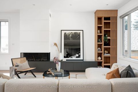 Photo 18 at 34 Edgecroft Road, Queensway, Toronto