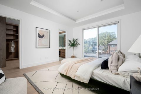 Photo 23 at 34 Edgecroft Road, Queensway, Toronto