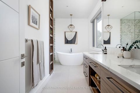 Photo 25 at 34 Edgecroft Road, Queensway, Toronto