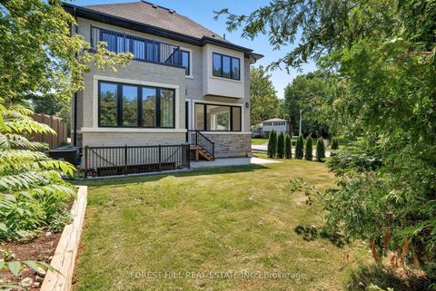Photo 27 at 5 Cedar Crescent, Aurora Village, Aurora