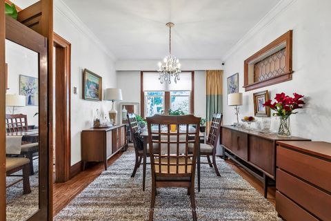 Photo 3 at 36 Hadley Road, Mount Pleasant East, Toronto