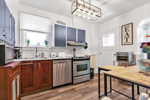 Photo 6 at 36 Hadley Road, Mount Pleasant East, Toronto