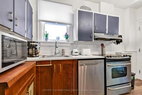 Photo 8 at 36 Hadley Road, Mount Pleasant East, Toronto