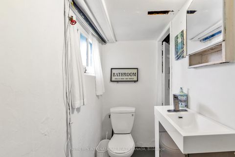 Photo 20 at 36 Hadley Road, Mount Pleasant East, Toronto