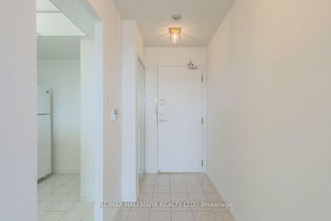 Photo 3 at 978 - 1 Greystone Walk Drive, Kennedy Park, Toronto