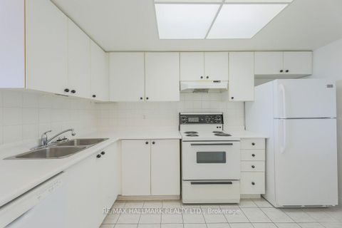 Photo 4 at 978 - 1 Greystone Walk Drive, Kennedy Park, Toronto