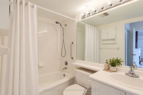 Photo 13 at 978 - 1 Greystone Walk Drive, Kennedy Park, Toronto