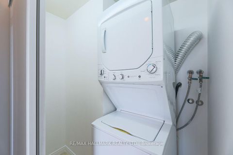 Photo 17 at 978 - 1 Greystone Walk Drive, Kennedy Park, Toronto