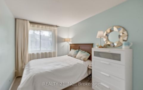 Photo 11 at 16 Baltray Crescent, Donalda, Toronto