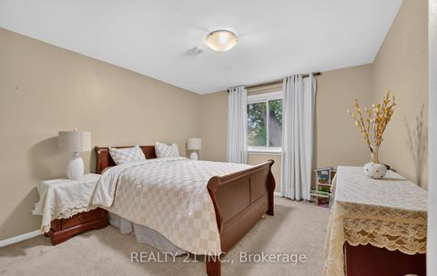 Photo 12 at 16 Baltray Crescent, Donalda, Toronto