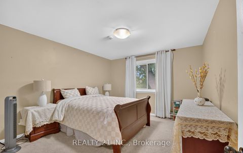 Photo 20 at 16 Baltray Crescent, Donalda, Toronto