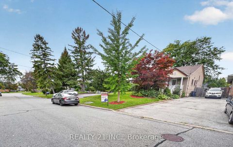Photo 28 at 16 Baltray Crescent, Donalda, Toronto