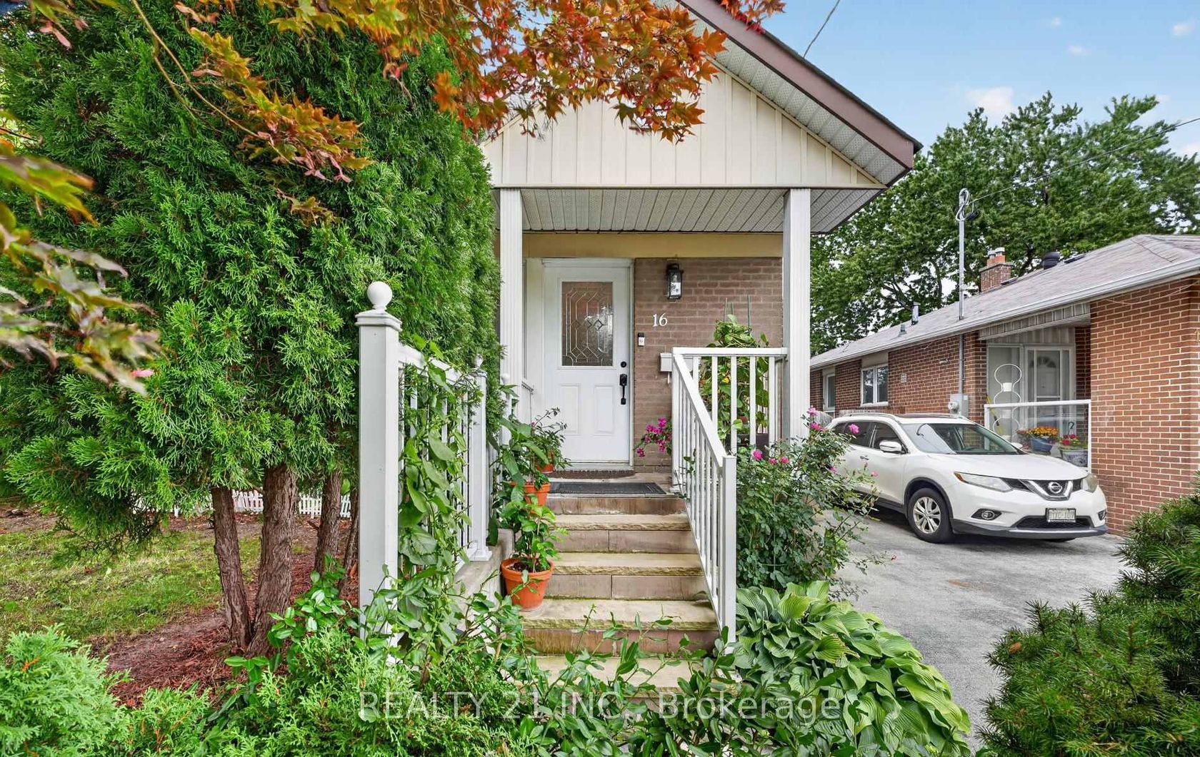 16 Baltray Crescent, Donalda, Toronto 