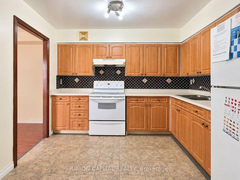 Photo 6 at 207 - 1705 Mccowan Road, Malvern West, Toronto