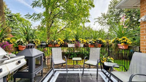 Photo 15 at 45 Pinnacle Road, Windfields, Toronto