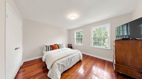 Photo 23 at 45 Pinnacle Road, Windfields, Toronto
