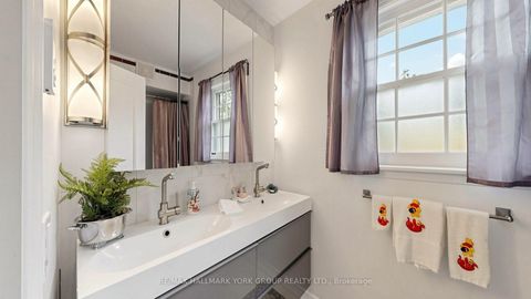 Photo 25 at 45 Pinnacle Road, Windfields, Toronto