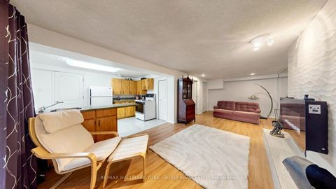 Photo 30 at 45 Pinnacle Road, Windfields, Toronto
