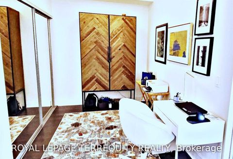 Photo 10 at 423 - 90 Stadium Road, Niagara, Toronto