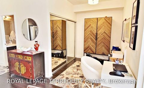 Photo 11 at 423 - 90 Stadium Road, Niagara, Toronto