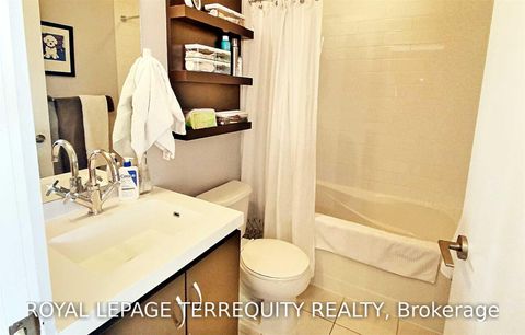Photo 12 at 423 - 90 Stadium Road, Niagara, Toronto