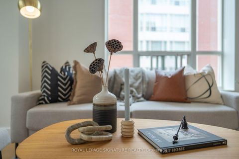 Photo 2 at 308 - 485 Rosewell Avenue, Lawrence Park South, Toronto