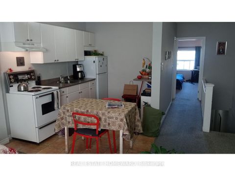 Photo 6 at 1191 Woodbine Avenue, Lumsden, Toronto