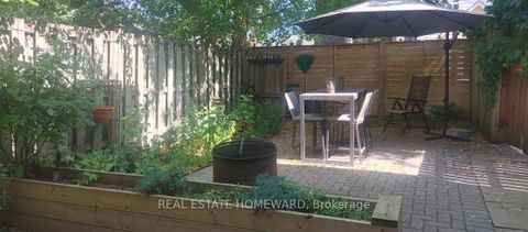 Photo 14 at 1191 Woodbine Avenue, Lumsden, Toronto