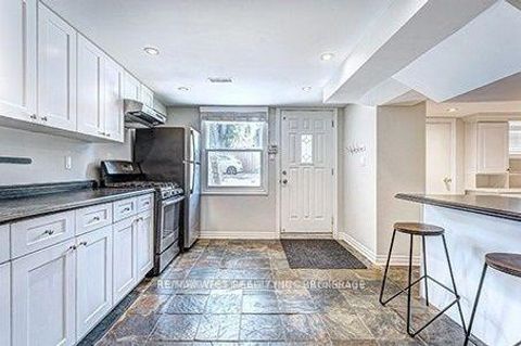 Photo 13 at 811 Coxwell Avenue, East York, Toronto