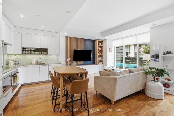 Photo 7 at Th07 - 113 Mcmahon Drive, Bayview Village, Toronto