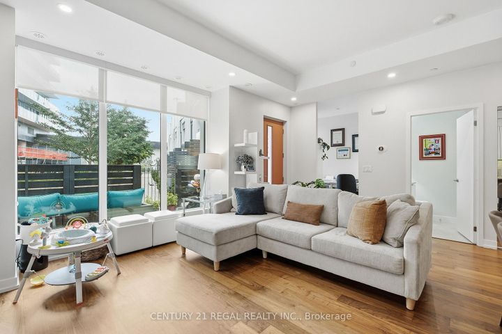 Photo 11 at Th07 - 113 Mcmahon Drive, Bayview Village, Toronto