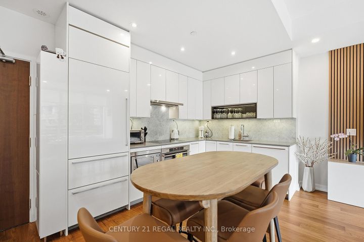 Photo 15 at Th07 - 113 Mcmahon Drive, Bayview Village, Toronto