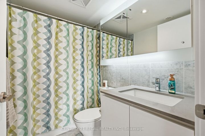 Photo 32 at Th07 - 113 Mcmahon Drive, Bayview Village, Toronto