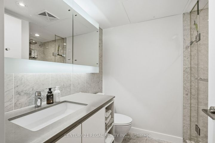 Photo 37 at Th07 - 113 Mcmahon Drive, Bayview Village, Toronto
