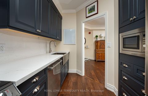 Photo 13 at 407 - 935 Royal York Road, Queensway, Toronto