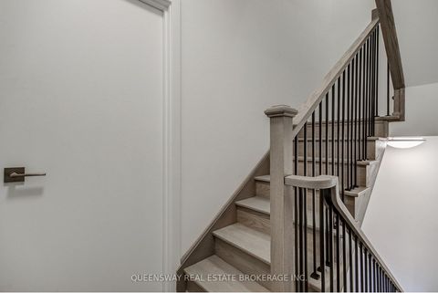 Photo 13 at 28 - 3079 pharmacy Avenue, L'Amoreaux, Toronto