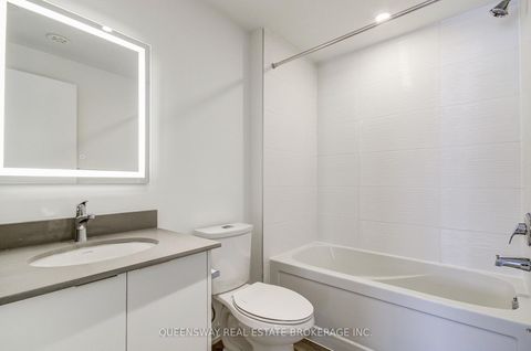 Photo 17 at 28 - 3079 pharmacy Avenue, L'Amoreaux, Toronto