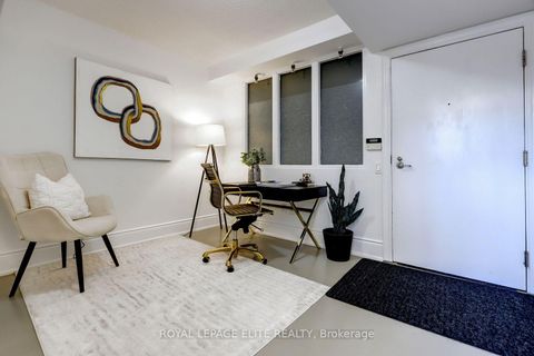 Photo 4 at 405 - 437 Roncesvalles Avenue, Roncesvalles, Toronto