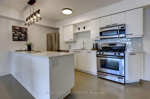 Photo 18 at 405 - 437 Roncesvalles Avenue, Roncesvalles, Toronto