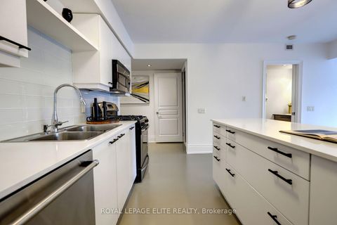 Photo 22 at 405 - 437 Roncesvalles Avenue, Roncesvalles, Toronto