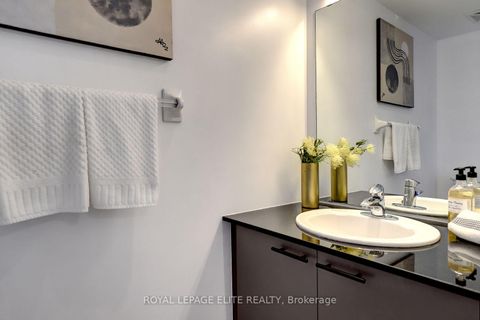 Photo 24 at 405 - 437 Roncesvalles Avenue, Roncesvalles, Toronto