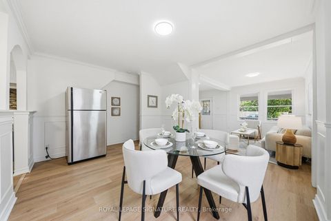 Photo 13 at 154 Alameda Avenue, Oakwood Village, Toronto