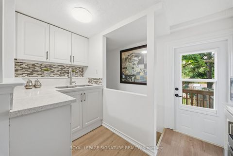 Photo 14 at 154 Alameda Avenue, Oakwood Village, Toronto