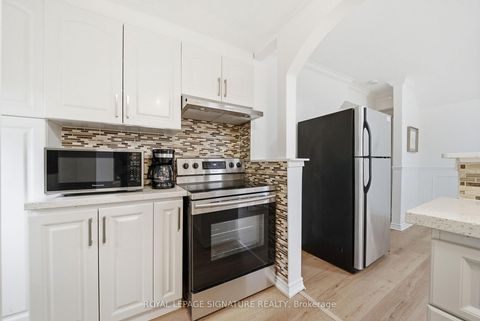 Photo 17 at 154 Alameda Avenue, Oakwood Village, Toronto