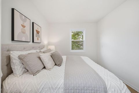 Photo 23 at 154 Alameda Avenue, Oakwood Village, Toronto