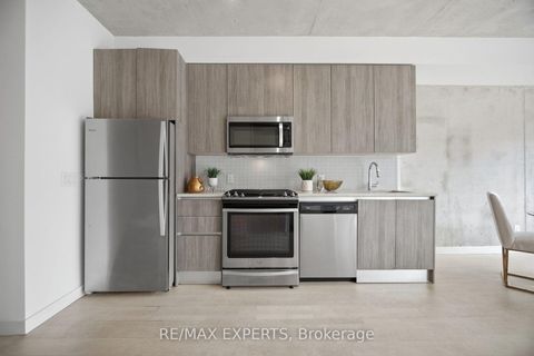 Photo 6 at 225 - 246 Logan Avenue E, South Riverdale, Toronto